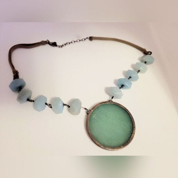 Elegant Silver and Blue Quartz Pendant  Necklace - Picture 3 of 4